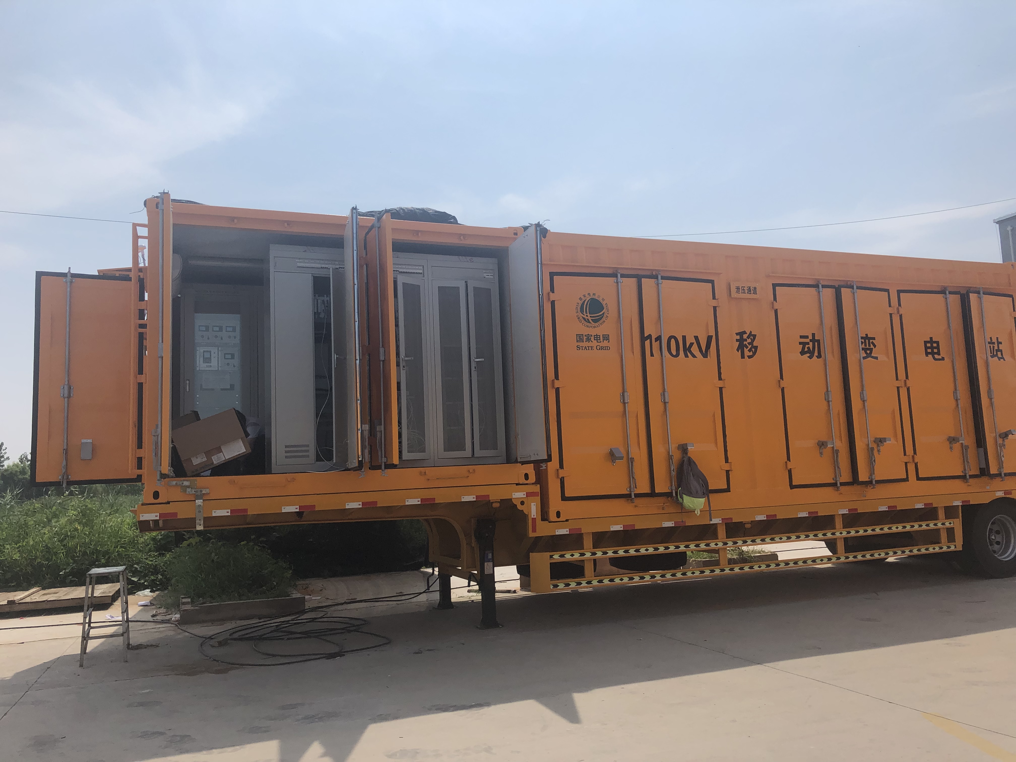 110KV車(chē)載移動(dòng)變電站